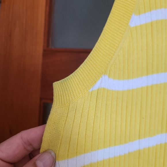 Yellow and white striped knit dress - Picture 3 of 5